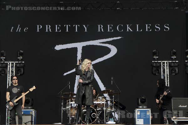 THE PRETTY RECKLESS - 2017-08-25 - SAINT CLOUD - Domaine National - Grande Scene - 